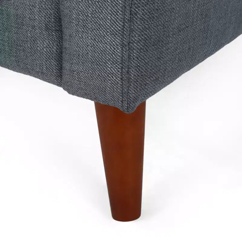 Fauteuil club capitonné moderne de style médiéval