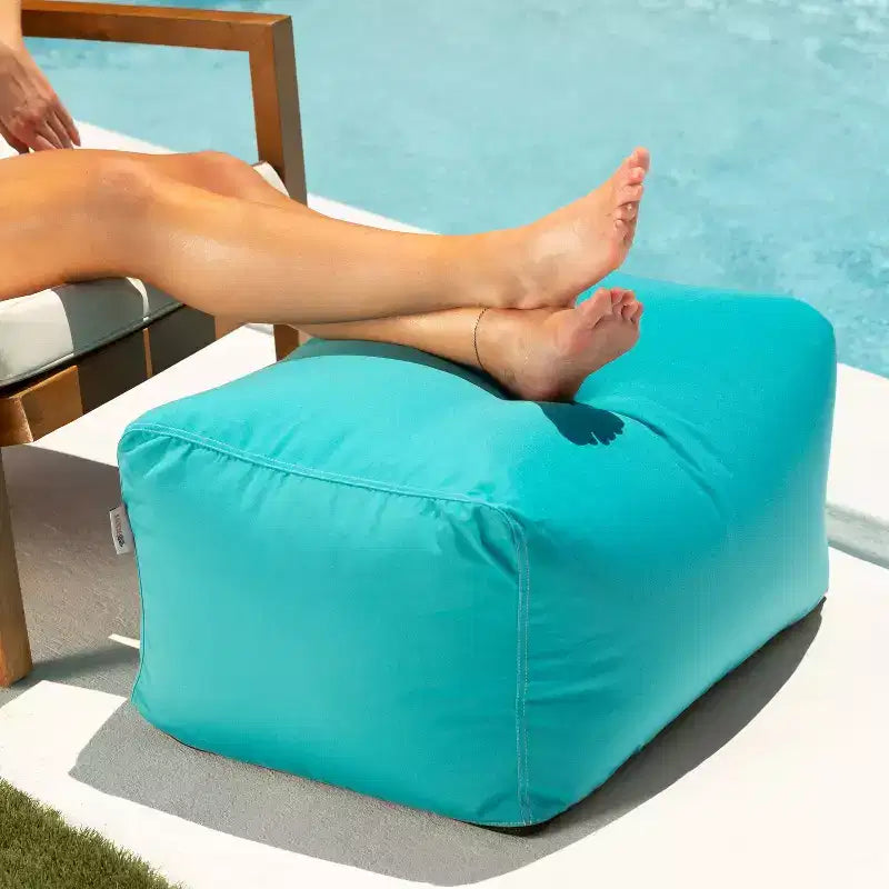 Repose-pieds pouf d'extérieur