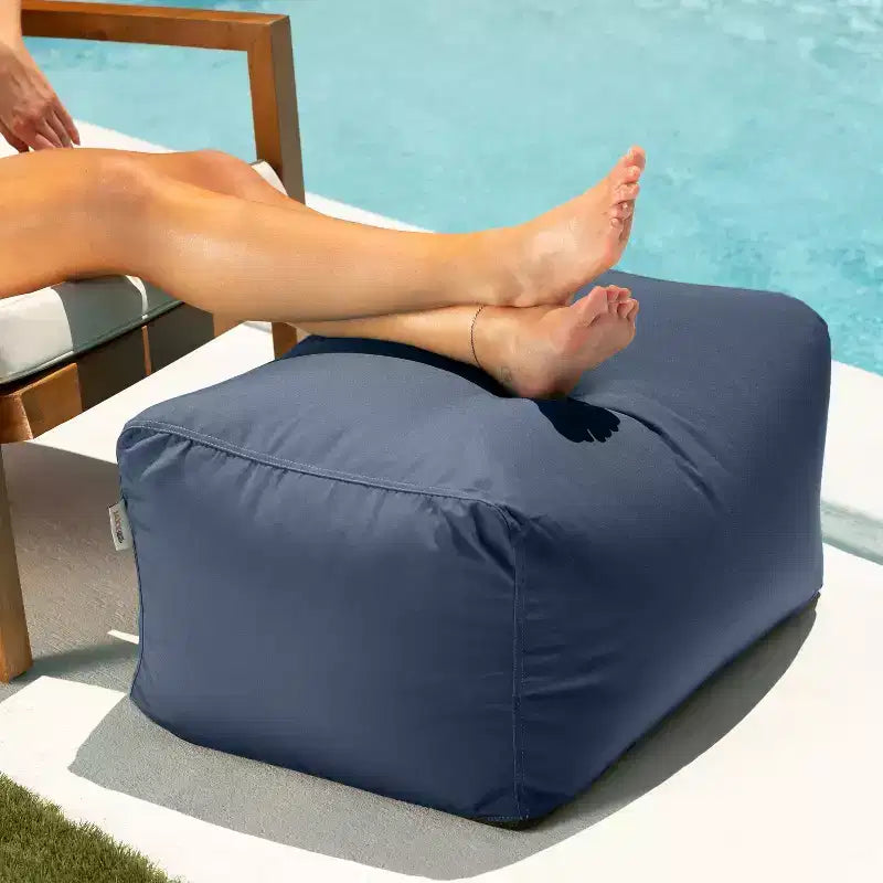 Repose-pieds pouf d'extérieur
