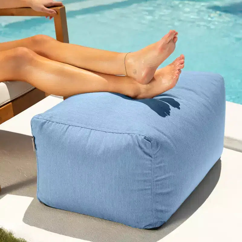 Repose-pieds pouf d'extérieur