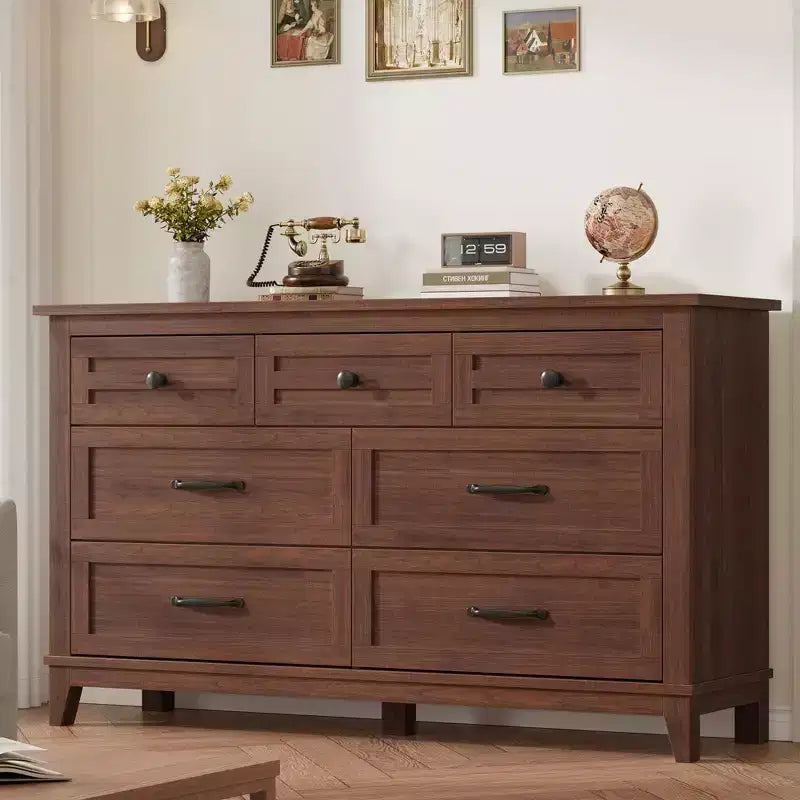 Armoire de rangement autoportante, adaptée au salon et à la chambre.