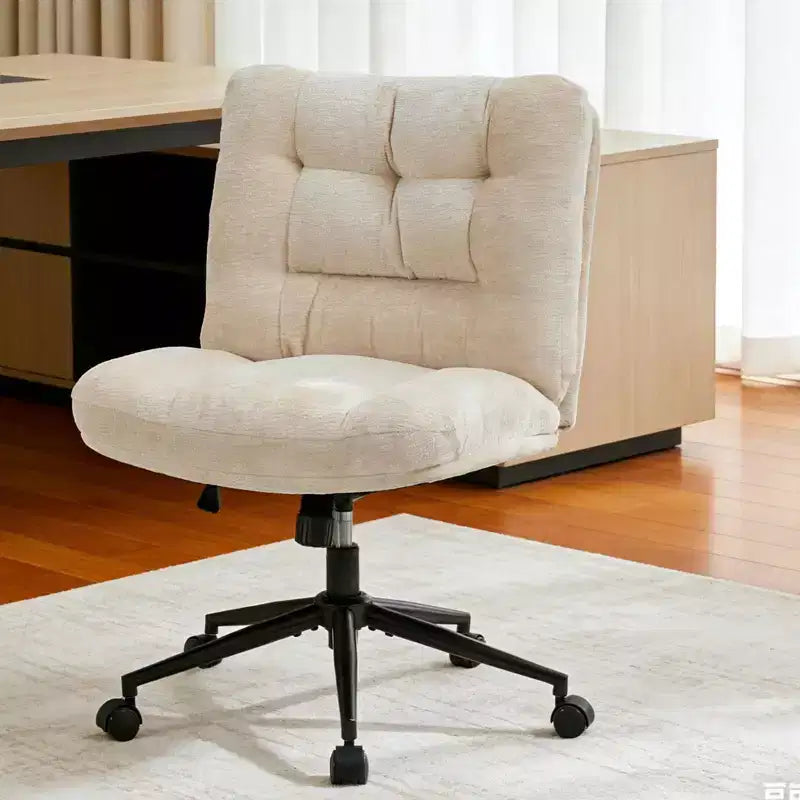 Chaise croisée chenille à roulettes